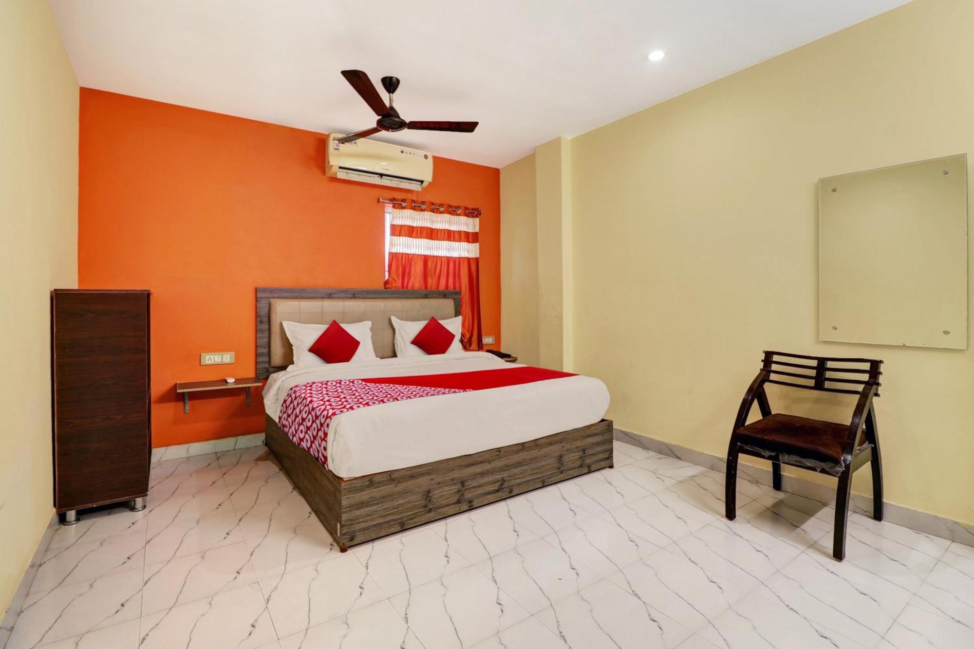 Hotel O Happy Grand Hotel Gunadala Bagian luar foto